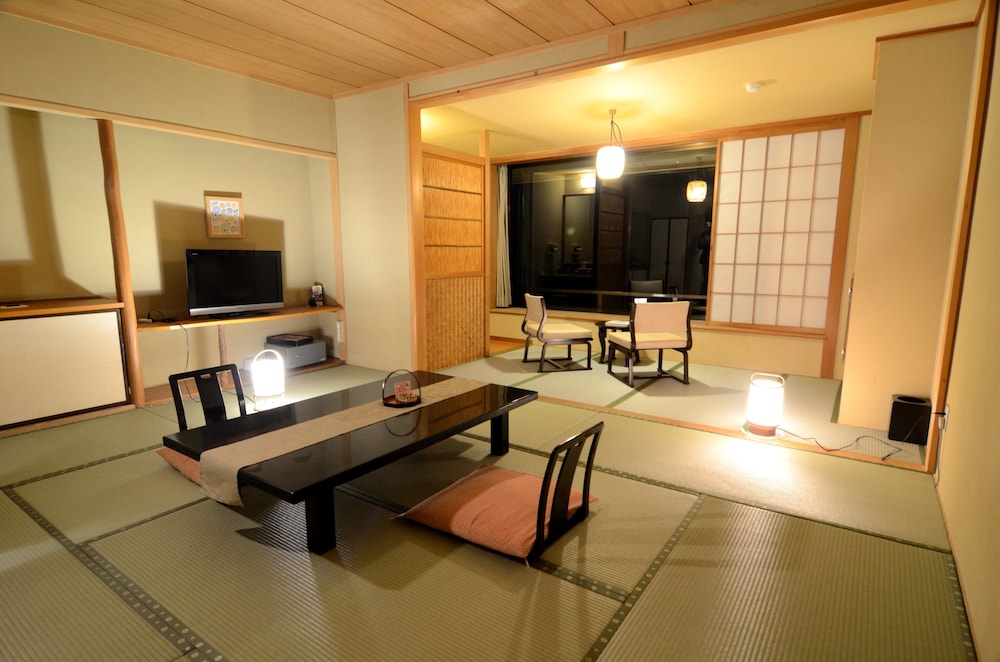 市川別館 晴観荘 箱根