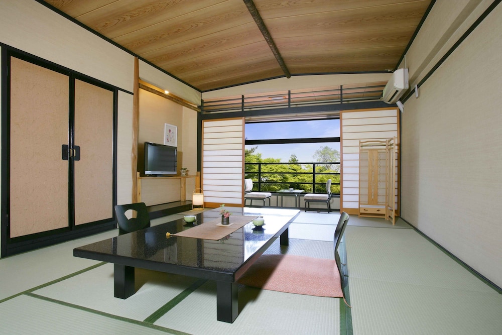 市川別館 晴観荘 箱根