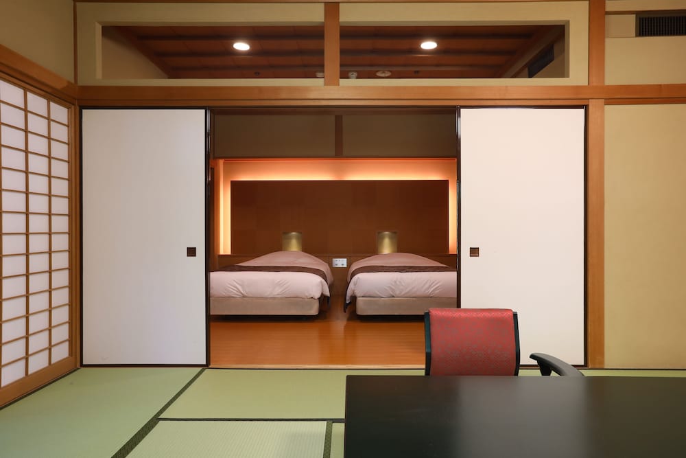 海石榴 (つばき) 箱根