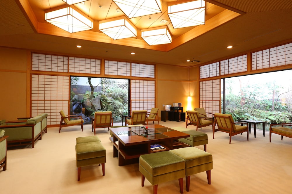 海石榴 (つばき) 箱根