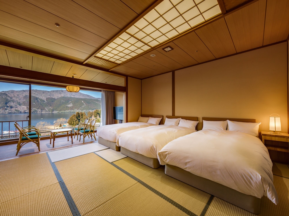 龍宮殿 箱根