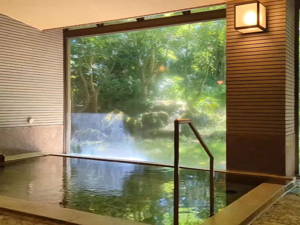 龍宮殿 箱根