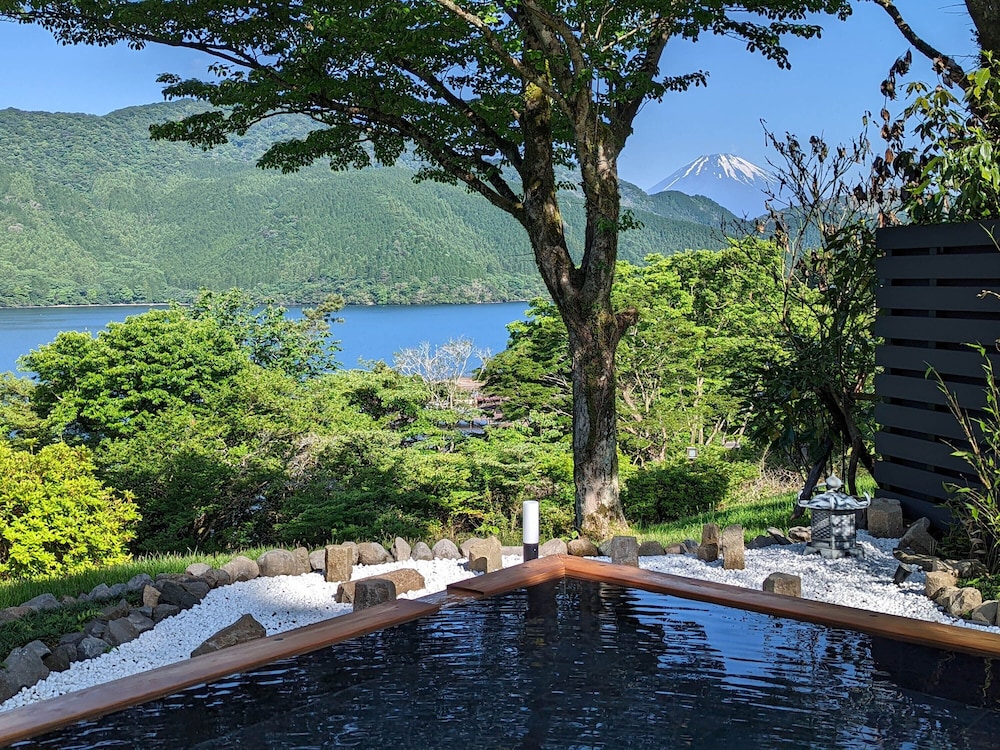龍宮殿 箱根