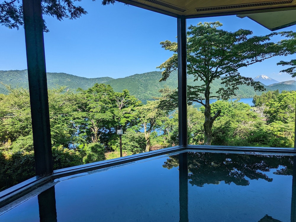 龍宮殿 箱根