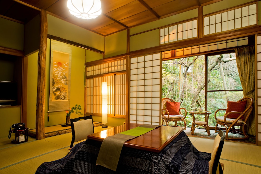 離れ 山家荘 箱根