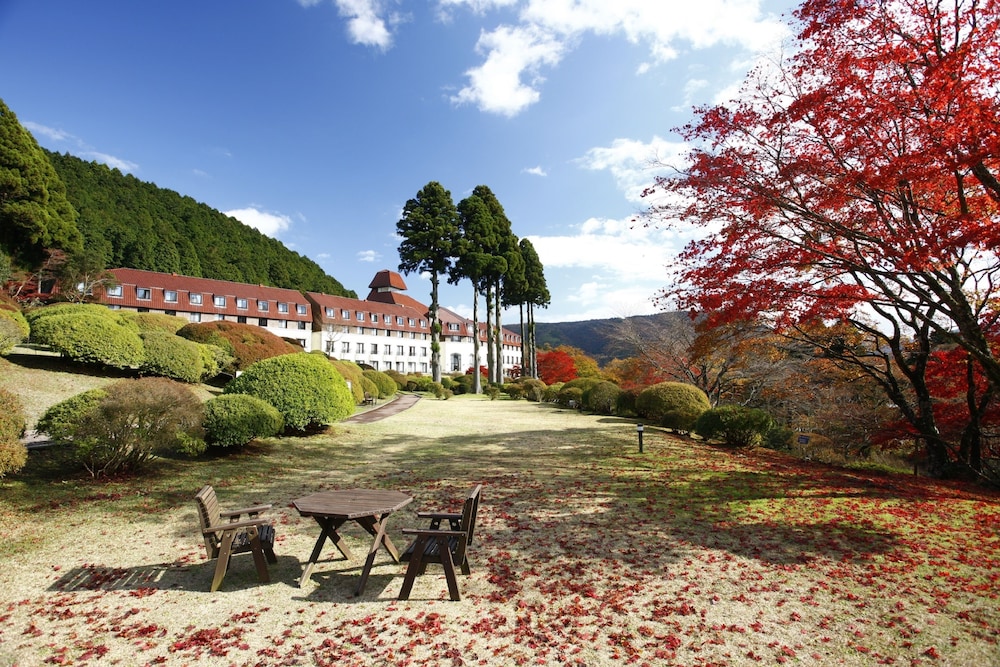 箱根・芦ノ湖畔 山のホテル 箱根