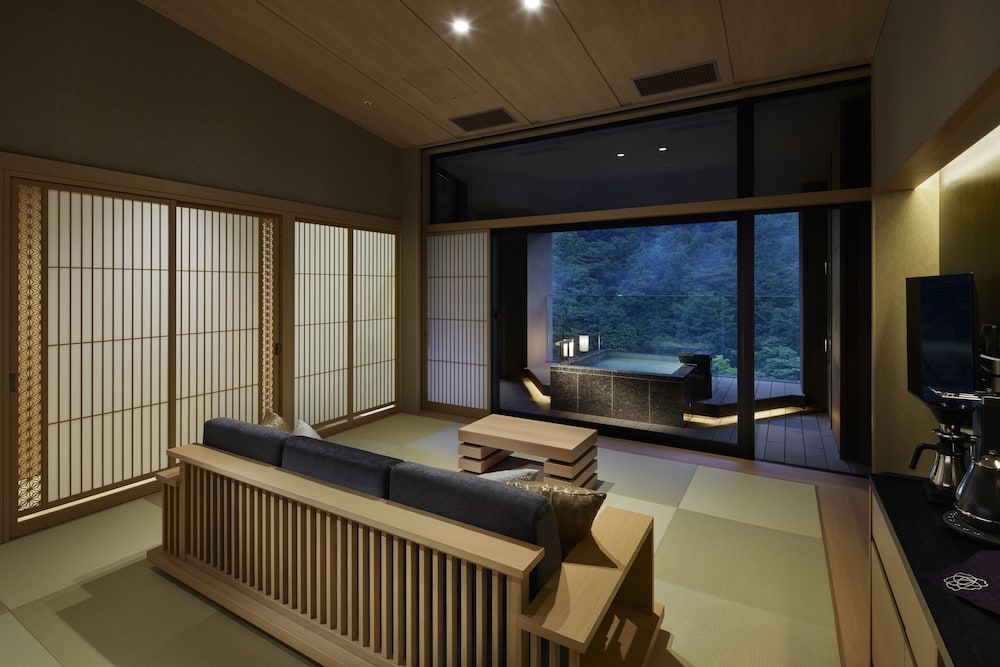 はつはな 箱根