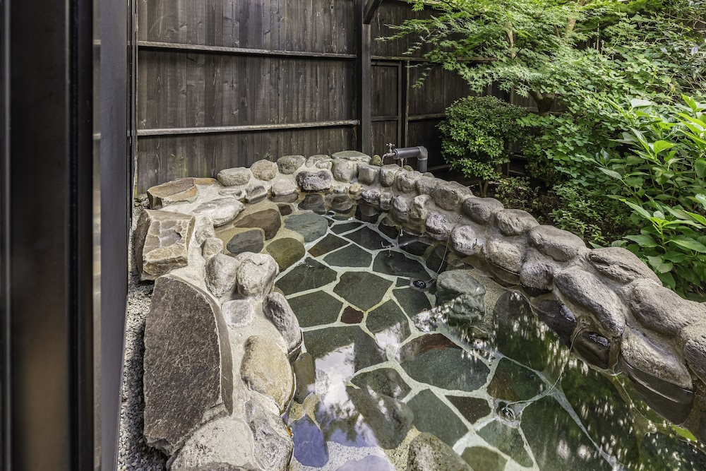 品の木一の湯 箱根