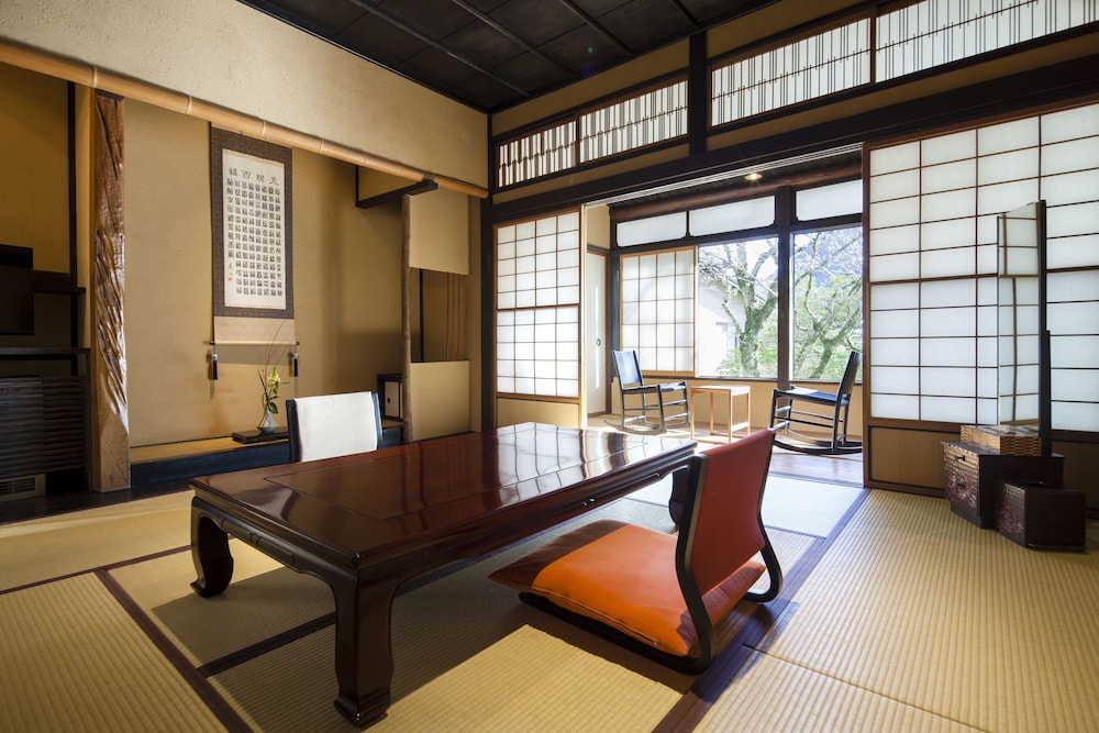 松坂屋本店 箱根