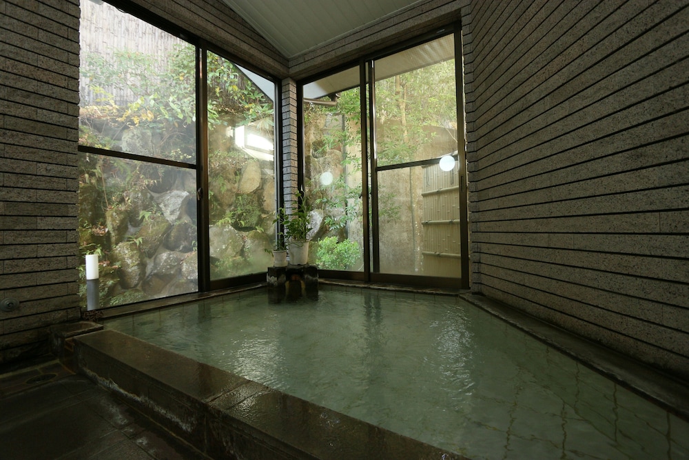 箱根仙石原温泉 あじわいの心金時山荘 箱根