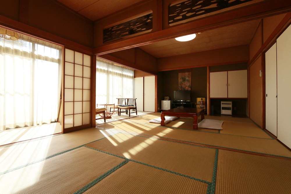 箱根仙石原温泉 あじわいの心金時山荘 箱根