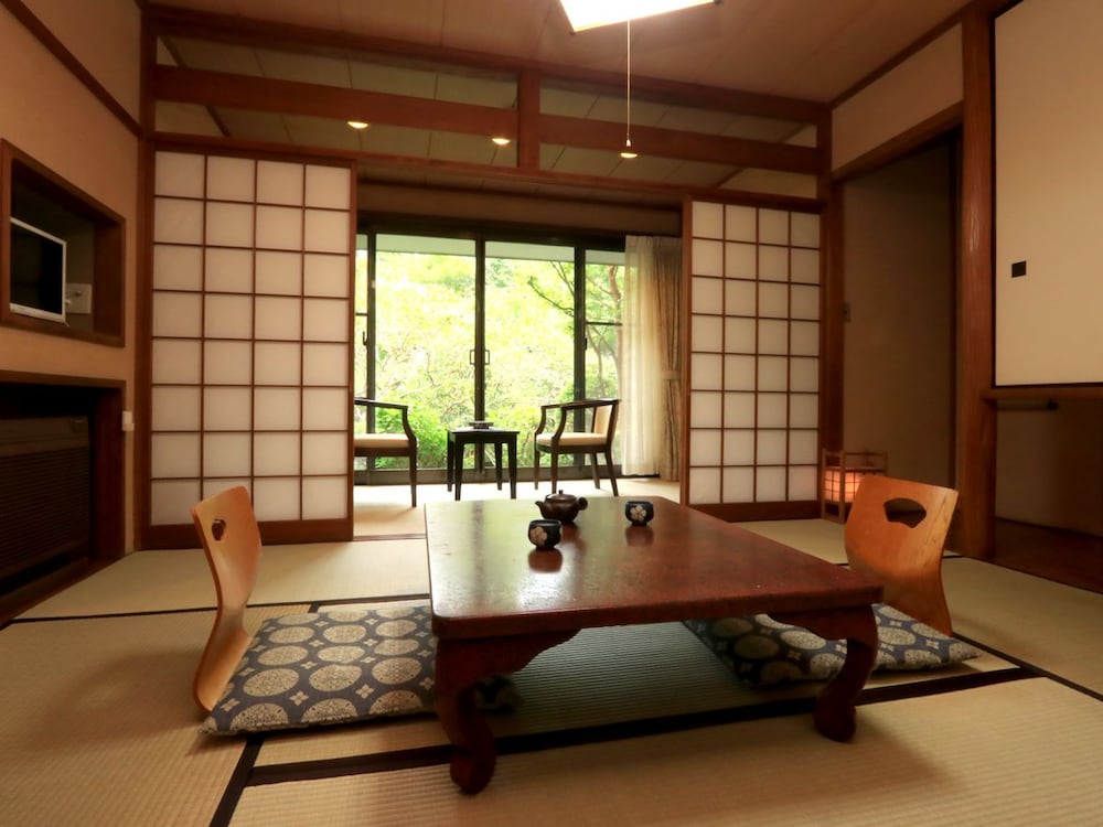 温泉旅館みたけ 箱根