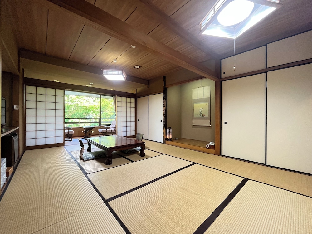 温泉旅館みたけ 箱根