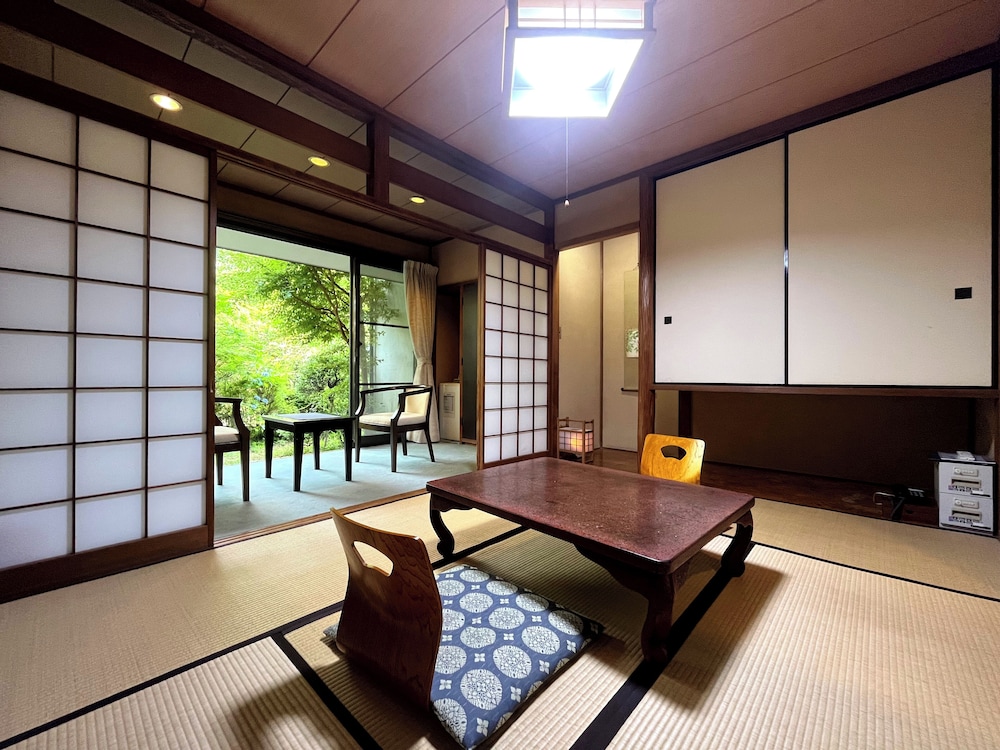 温泉旅館みたけ 箱根