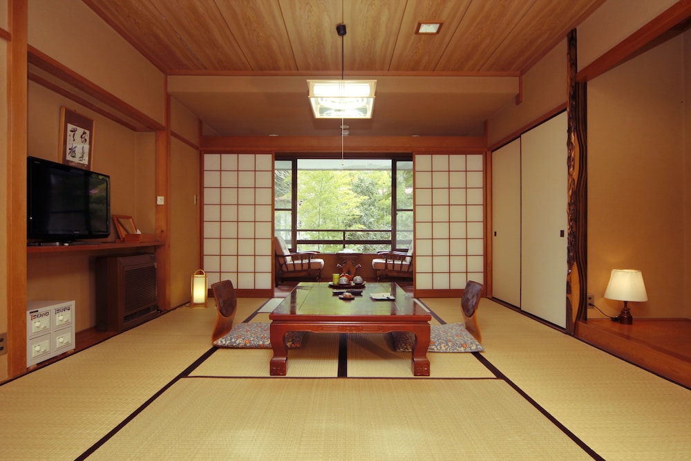 温泉旅館みたけ 箱根