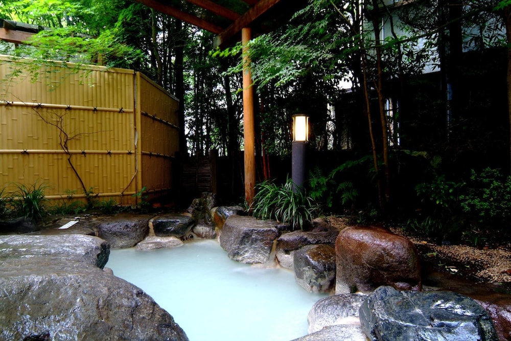 温泉旅館みたけ 箱根