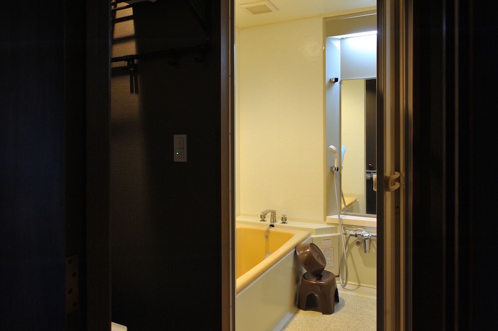 BOX HOTEL FROM BIZAN 箱根