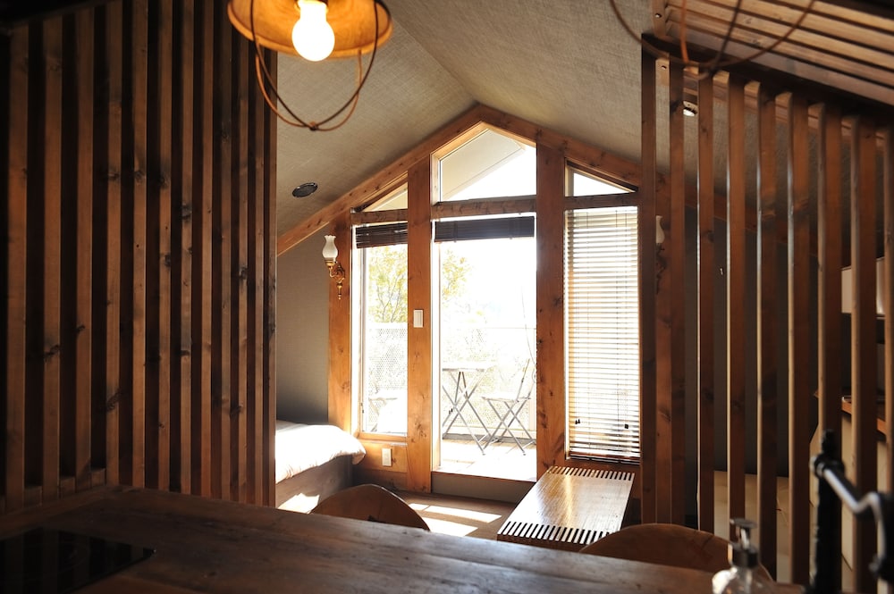 BOX HOTEL FROM BIZAN 箱根