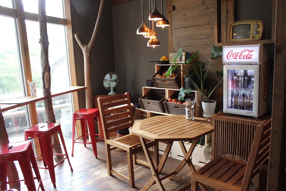 BOX HOTEL FROM BIZAN 箱根