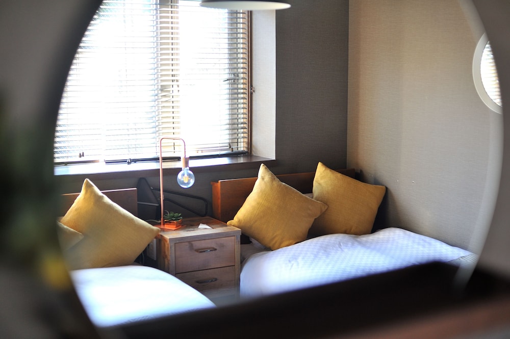 BOX HOTEL FROM BIZAN 箱根