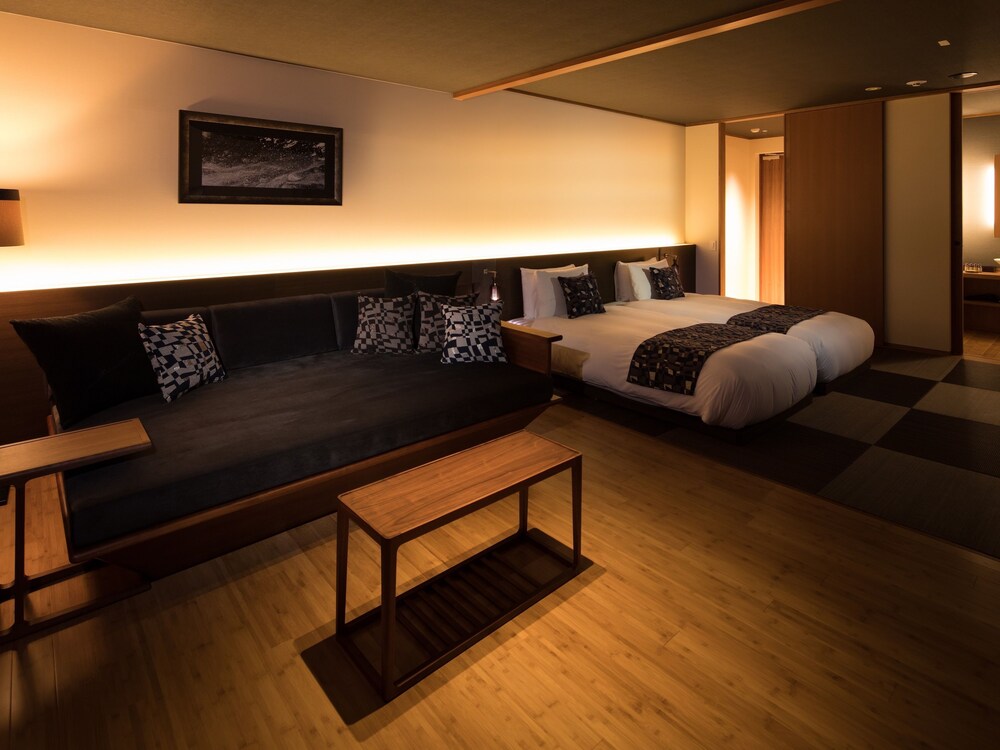 BAR HOTEL 箱根香山 箱根