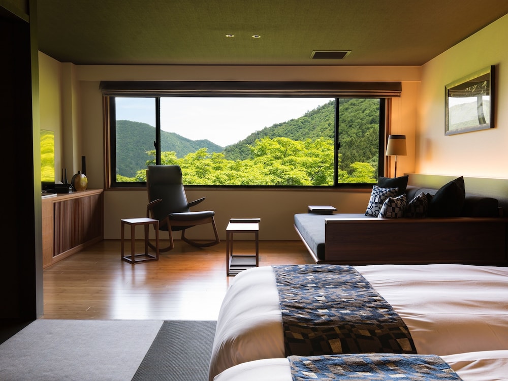 BAR HOTEL 箱根香山 箱根