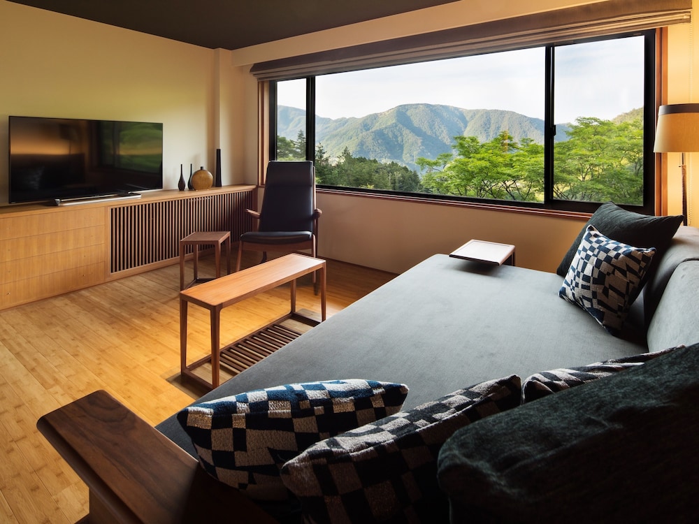 BAR HOTEL 箱根香山 箱根