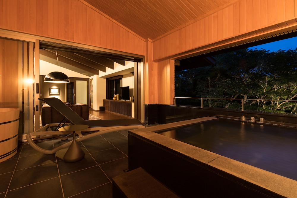 BAR HOTEL 箱根香山 箱根