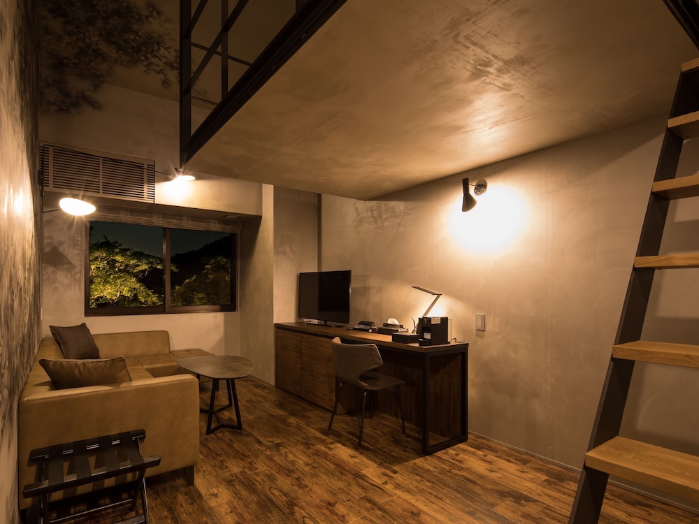 BAR HOTEL 箱根香山 箱根