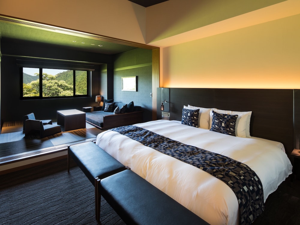 BAR HOTEL 箱根香山 箱根