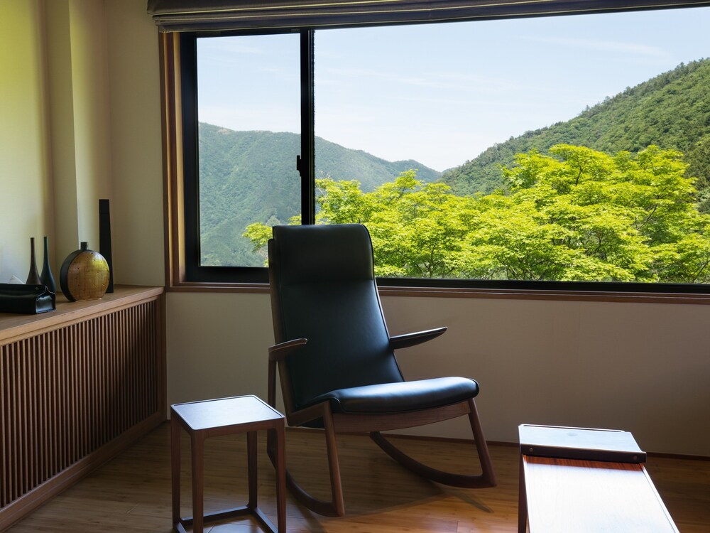 BAR HOTEL 箱根香山 箱根