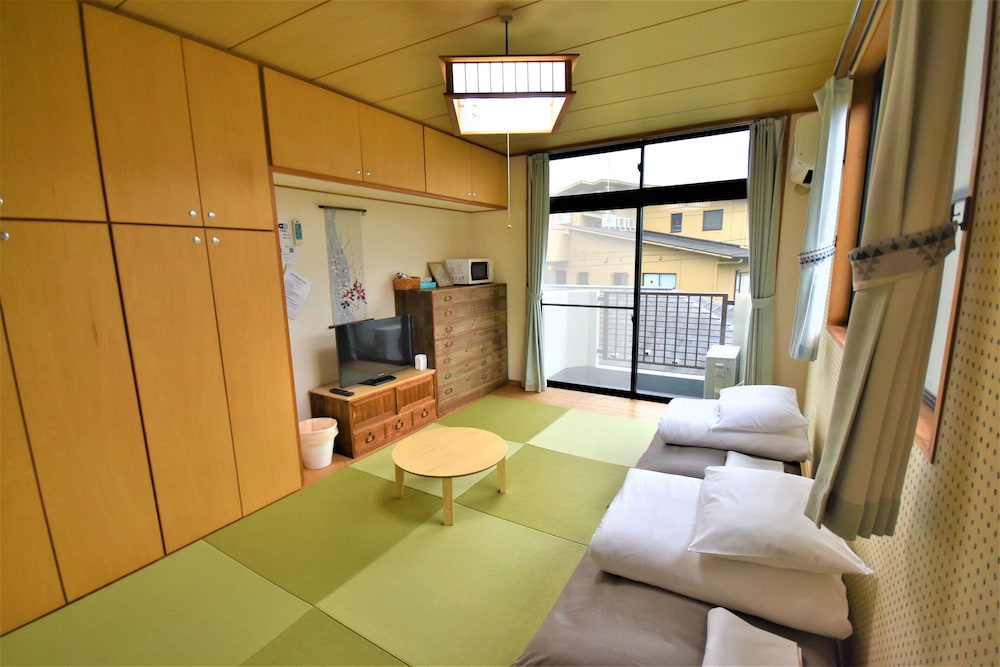 HAKONE GUESTHOUSE GAKU. 箱根