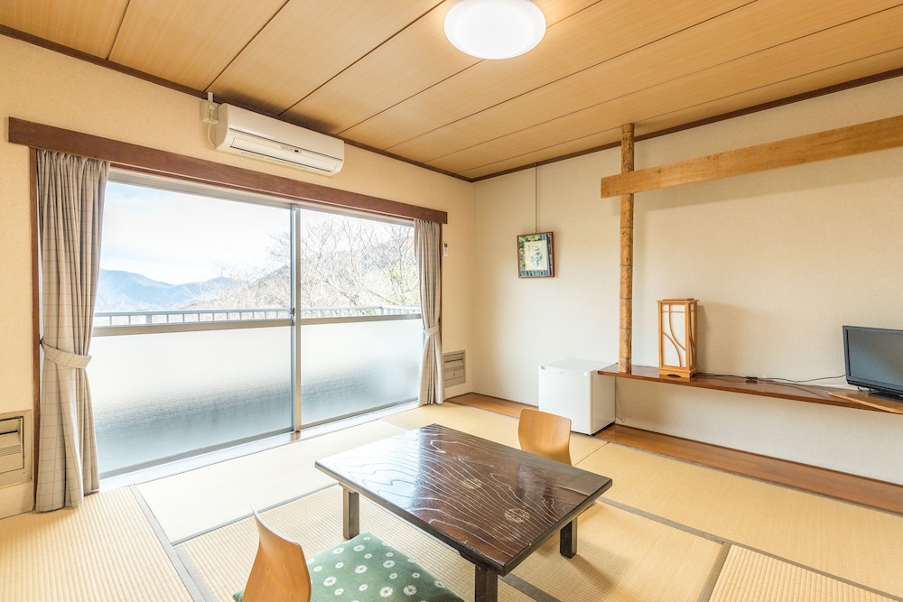 OYO 旅館 長寿湯 箱根仙石原 箱根