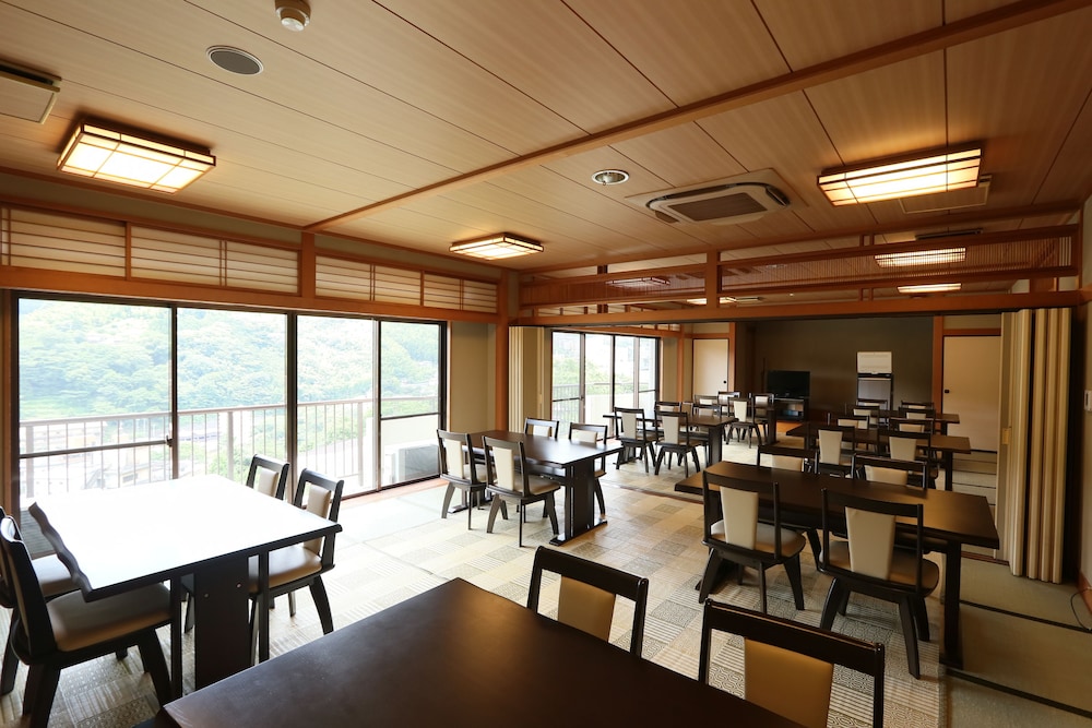 旅館 栞 箱根