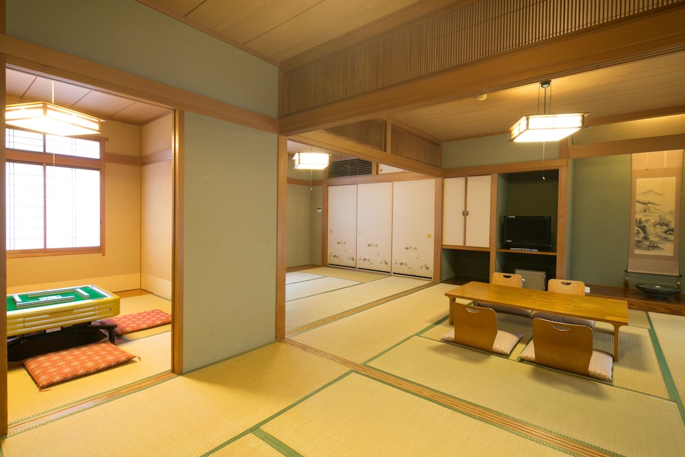 ゆがわら万葉荘 箱根