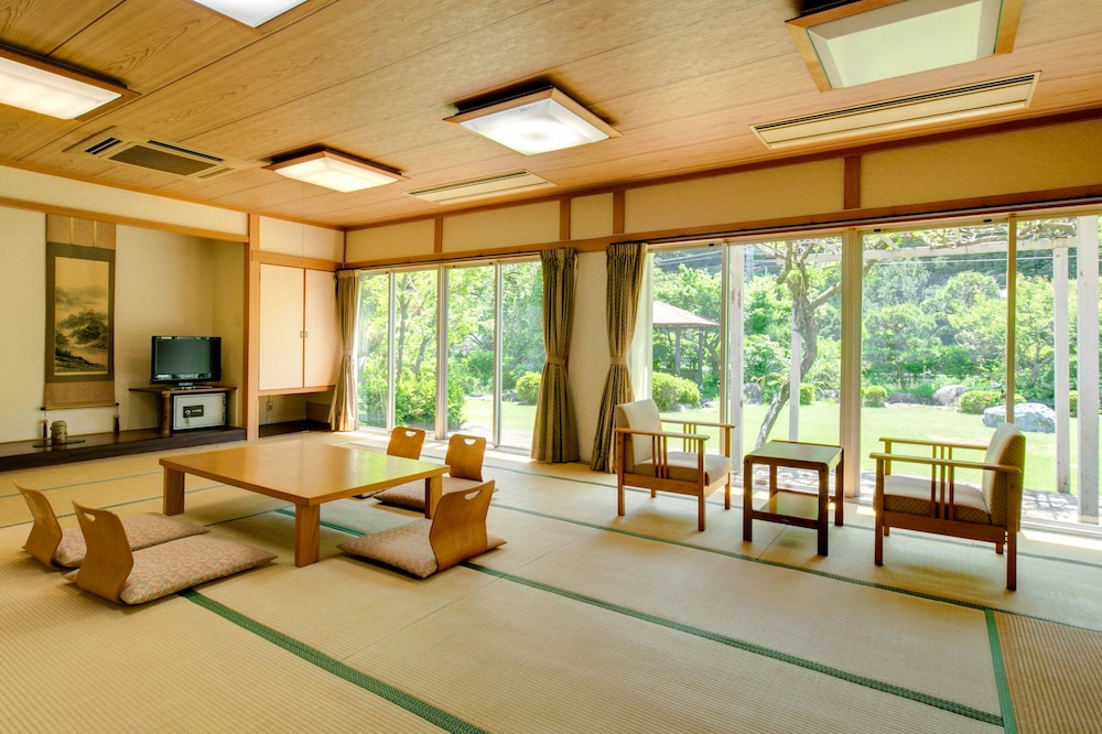 ゆがわら万葉荘 箱根