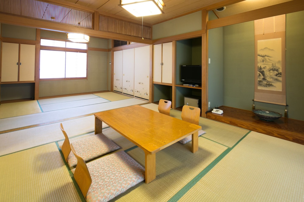 ゆがわら万葉荘 箱根