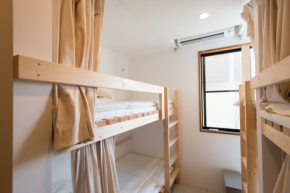 PLUMHOSTEL 箱根