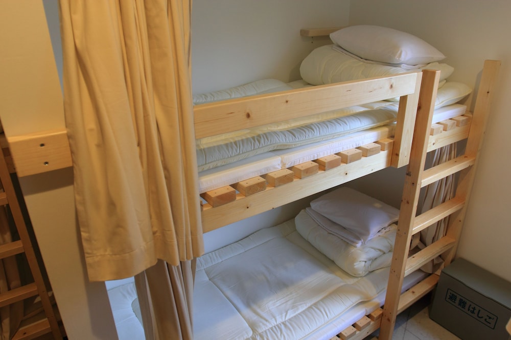 PLUMHOSTEL 箱根