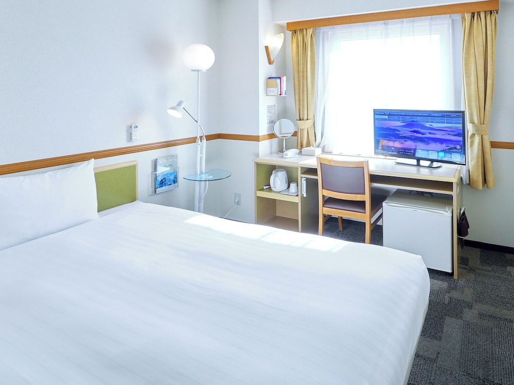 東横 INN 湘南平塚駅北口 2 箱根