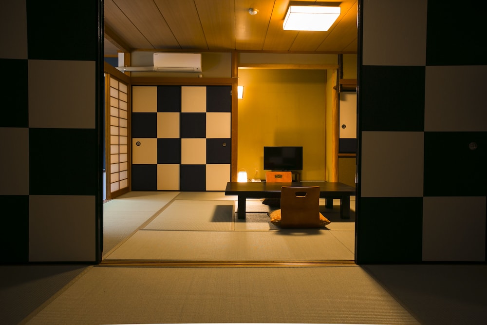 フォレストリゾート 湯もと小町館 箱根