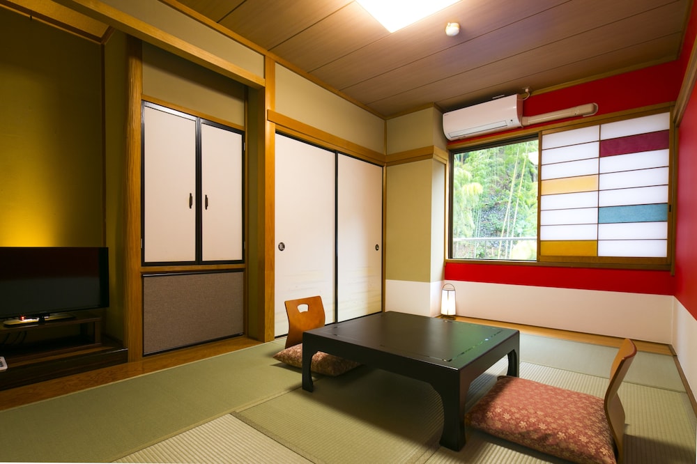 フォレストリゾート 湯もと小町館 箱根