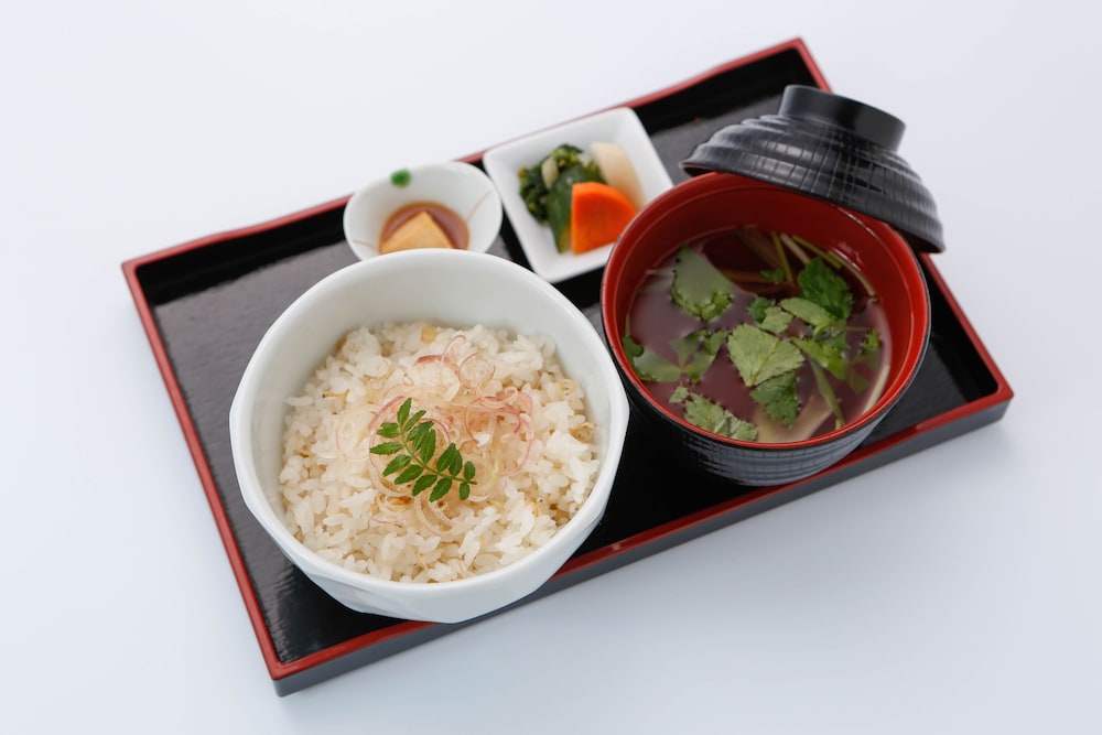 源泉かけ流しと創作イタリアンの宿 ALBERGO 湯楽 箱根