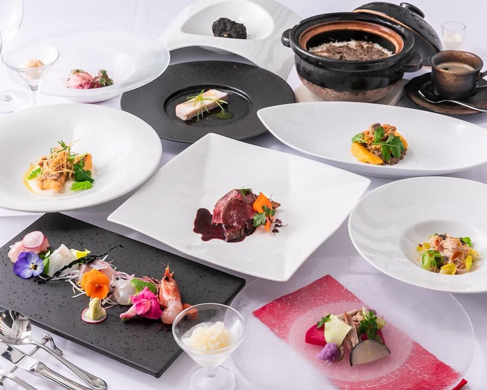 源泉かけ流しと創作イタリアンの宿 ALBERGO 湯楽 箱根