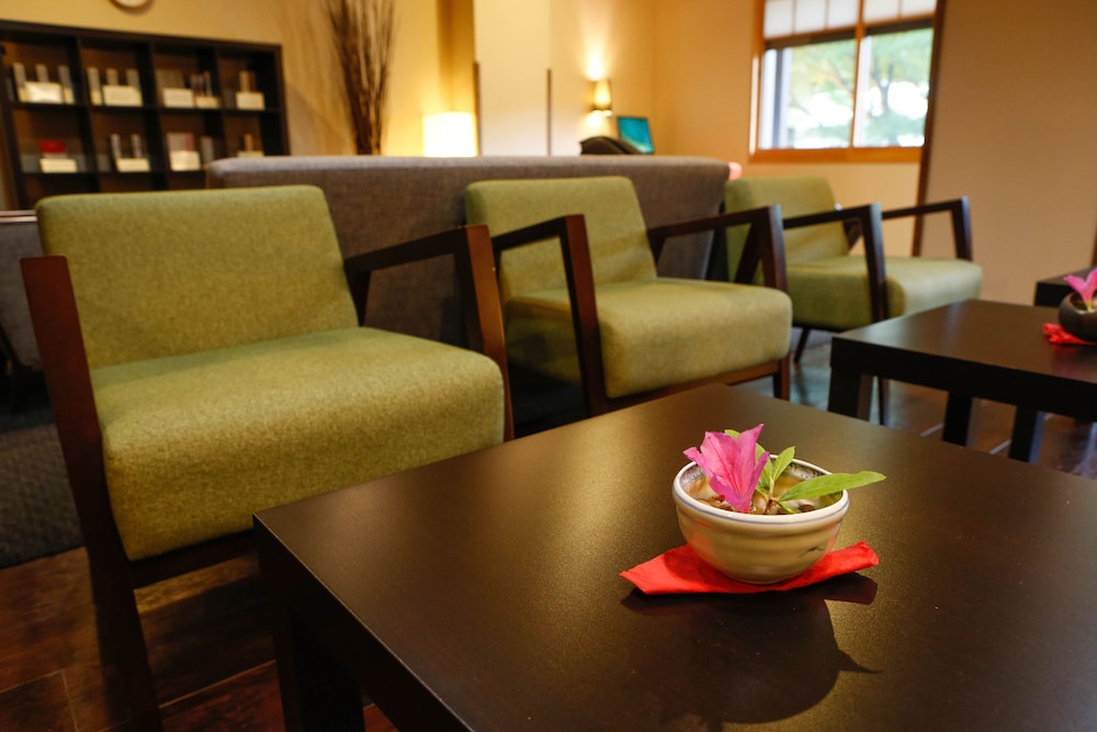 源泉かけ流しと創作イタリアンの宿 ALBERGO 湯楽 箱根