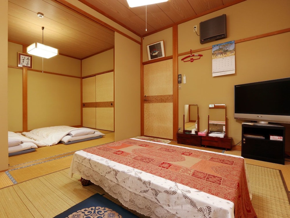 ペンション アルハンブラ 箱根