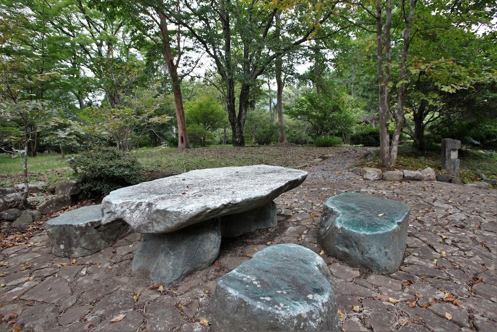 まるごと貸切 にごり湯天然温泉かけ流しと庭園 満来箱根山荘 箱根
