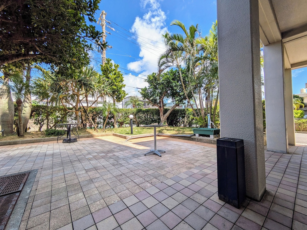 ルートイングランティア石垣 石垣