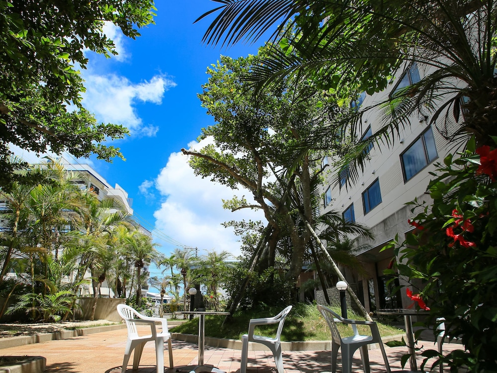 ルートイングランティア石垣 石垣