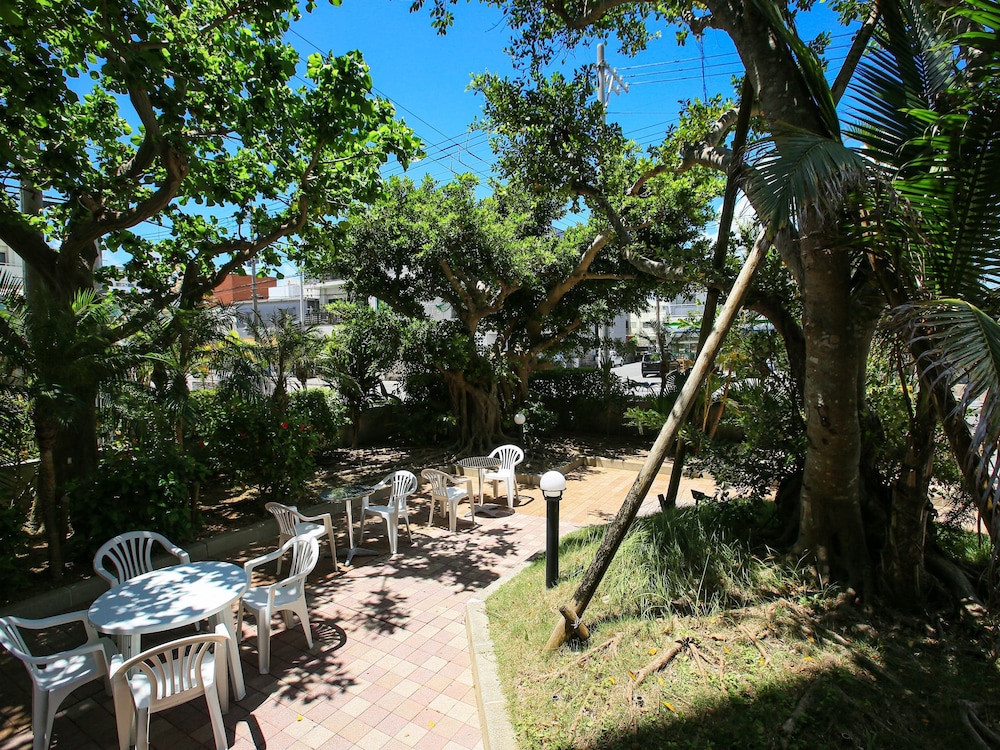 ルートイングランティア石垣 石垣